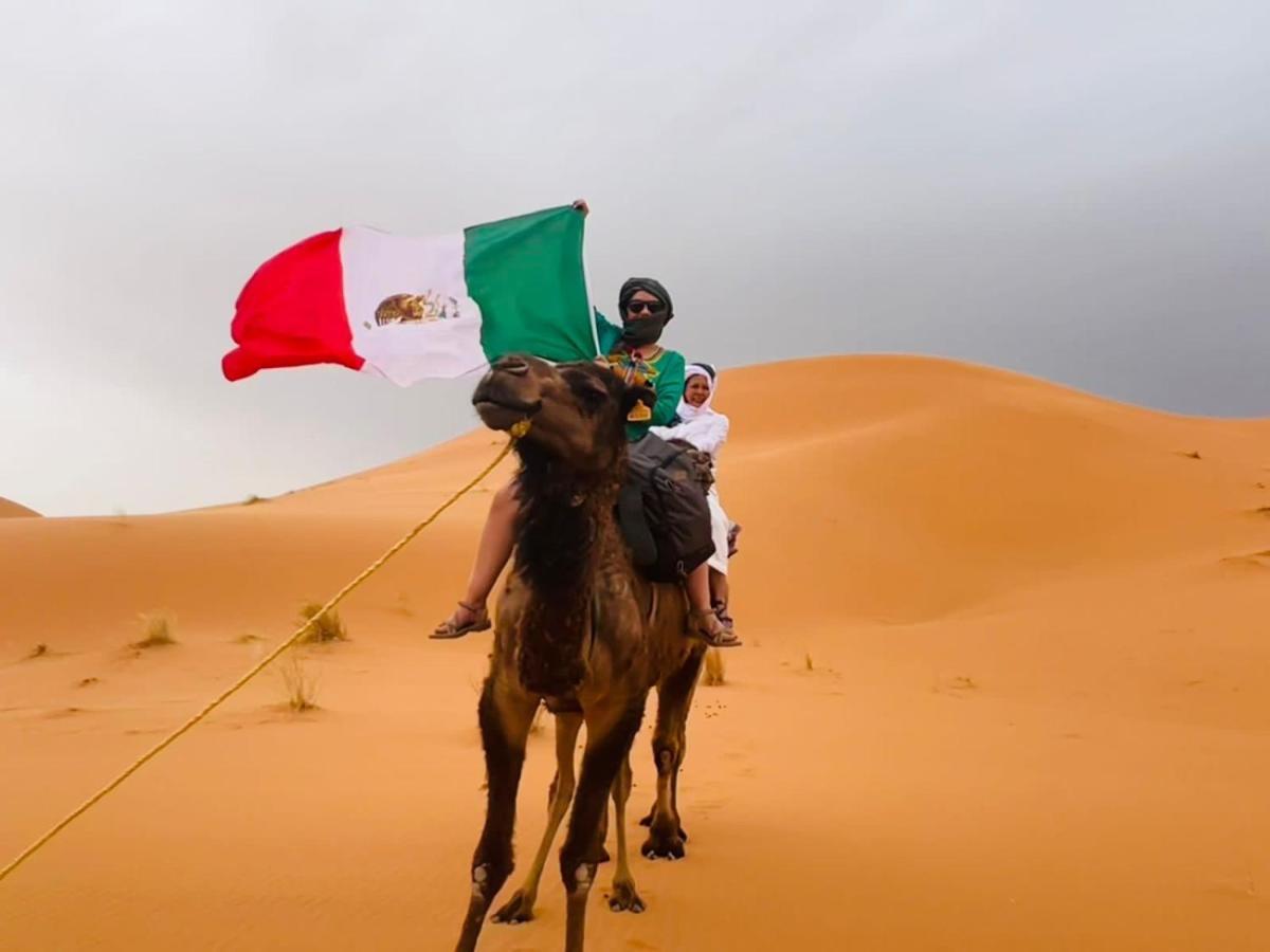 Desert Camel Trekking Camp Merzouga Exteriör bild