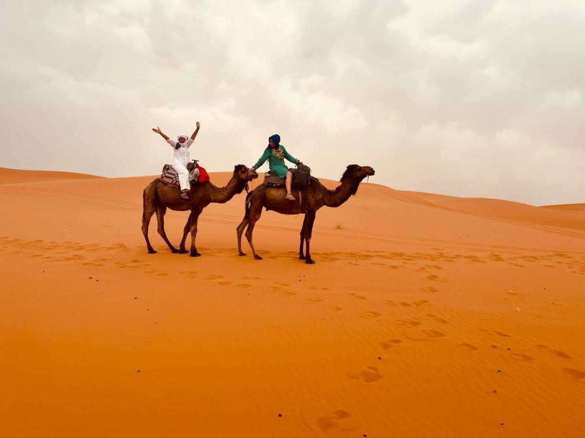 Desert Camel Trekking Camp Merzouga Exteriör bild
