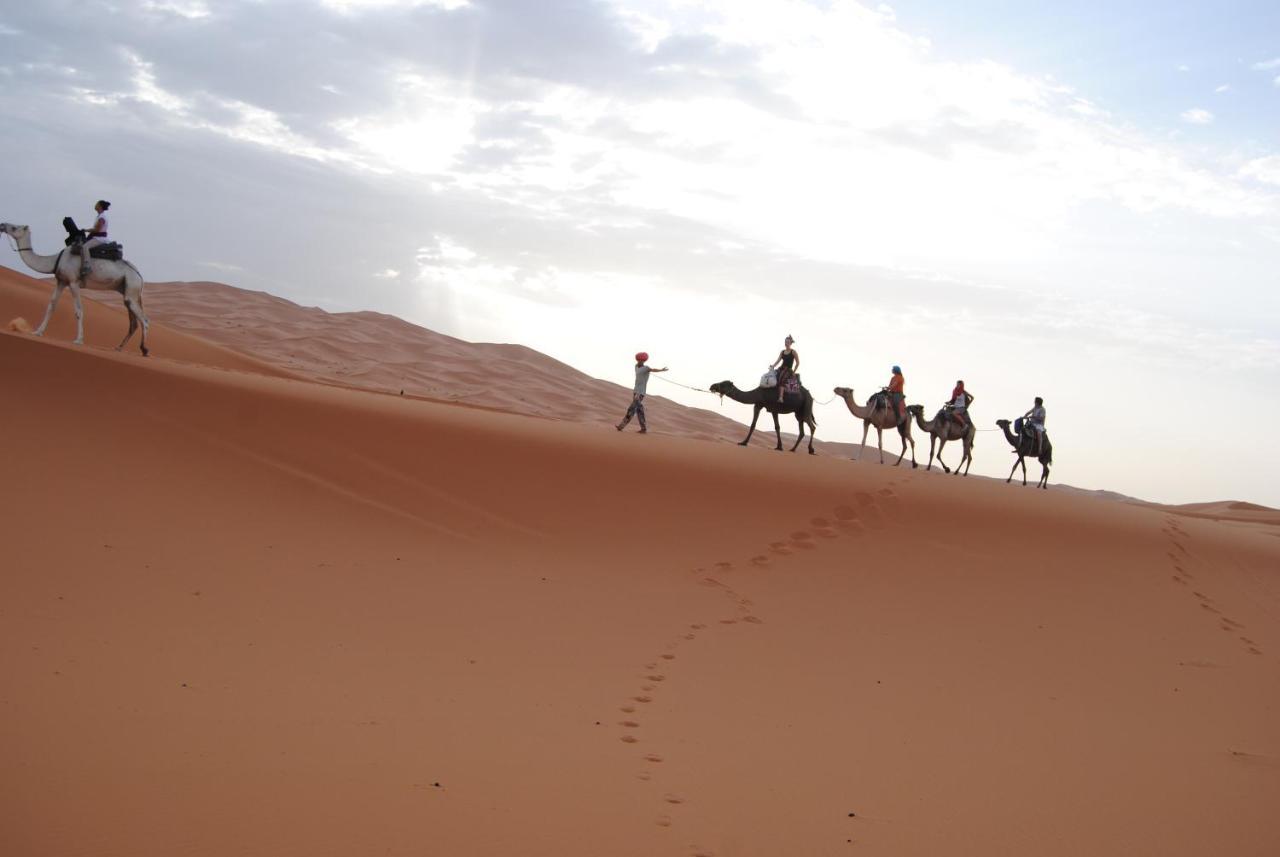 Desert Camel Trekking Camp Merzouga Exteriör bild